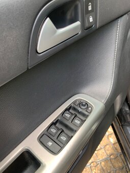Volvo v50 2.0d rok 2009 - 10
