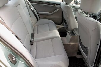 BMW E46 330i Manuál 170kW. Najeto jen 215tis.km - 10