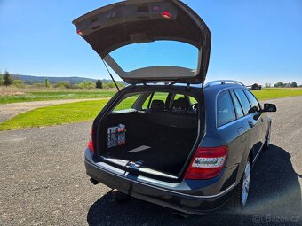 Mercedes-Benz C320 CDI, kombi, manuál, W204 - 10
