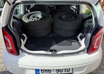 Volkswagen Up 1,0i klima tempomat výhř.sedad benzín - 10