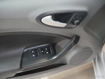Seat Ibiza 1.2i , 77 kW benzín, 2011 - 10
