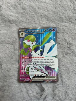 Pokemon karty - 10