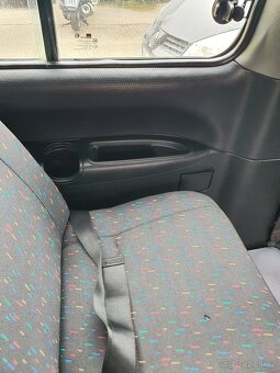 Hyundai H200 H1 2.5D 2002 - 10