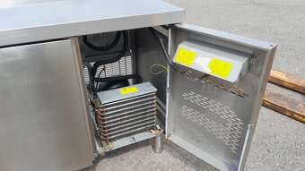 Nerezový chladící stůl Asber ETP-6-150-20D s 2x dveřmi - 10