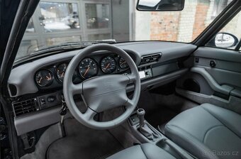 Porsche 993 Carrera Cabriolet z roku 1994 - 10