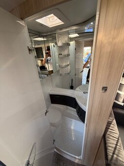 Karavan Hobby 490 Kmf, Deluxe edition - 10