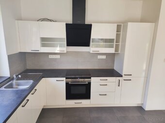 Kuchyňská linka vč. Spotřebičů - 10