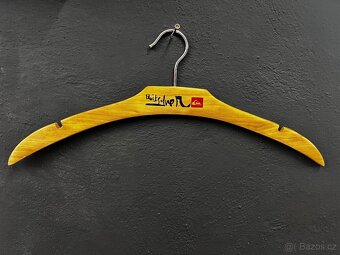 Dřevěná ramínka - 10