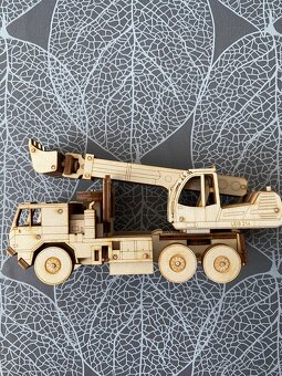 Nový dřevěný model hasičské Tatry 815-7 UDS - 10