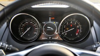 Jaguar F-Type, V6 3,0/250kW 1.maj DPH - 10