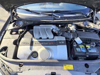 Ford Mondeo ST 220 3.0V6 - 10
