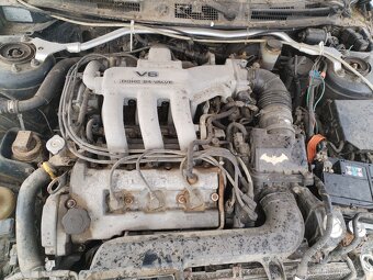 Porodem 2x Mazda xedos 2.0l - 10