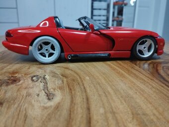 Dodge Viper RT/10 1/18 Bburago - 10