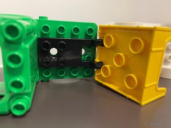 Lego Duplo zelený náklaďák - 10