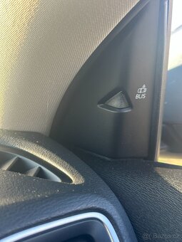 Volvo V40 D2 1.6D 2013 - 10