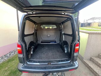 VW Transporter T5 1.9 TDI 77KW - 10