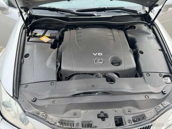 Lexus IS250 - 10