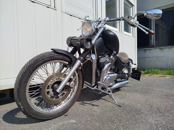 Suzuki VS 700 Intruder - 10