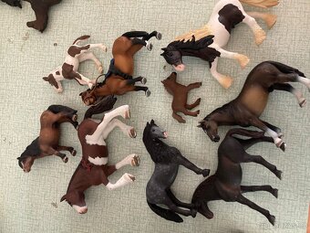 Schleich koně 70-80 Kč - 10