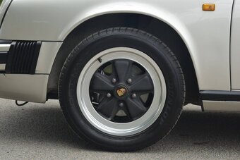 Porsche 911 SC 1982 - 10