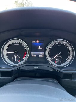 Škoda superb 3 2.0 tdi 110kw style plus - 10