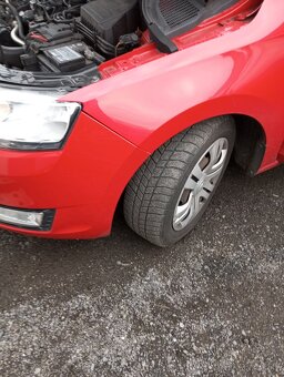 Prodám škoda rapid 1.6 tdi 77kw. koupeno ČR. - 10