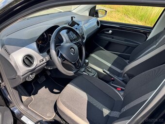 VW e-Up - 10