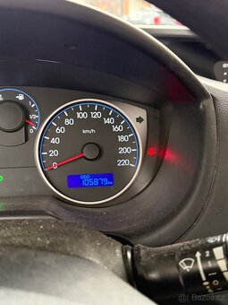 Hyundai i 20 1.2 57kw r.v.2012 - 10