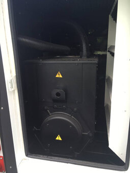 Dieselový generátor 80 KVA - Perkins - 10