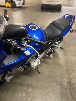 Suzuki bandit S 650 - 10