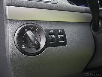 Volkswagen Touran 1.6TDi , 77 kW nafta, 2010 - 10