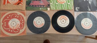 Vinyl Gramofonové desky LP EP SP Flexi disky poh. - 10