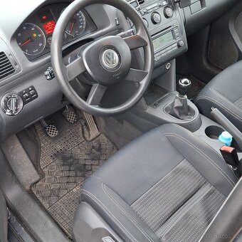 Prodám Volkswagen TOURAN 1.9 TDI 5 míst - 10