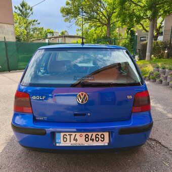 Volkswagen Golf 1.6 benzín, funkční klima, bez koroze - 10