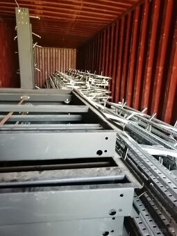 Profesionalni regaly na pneu, uskladnena kola - 10