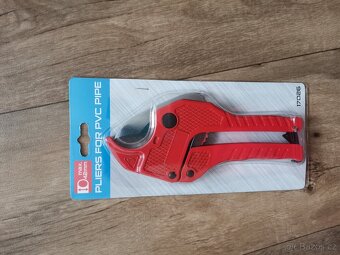 Svářečka a nůžky na vodu - 10