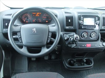 Peugeot Boxer 2,0 BHDi 96kW 6míst L3H3 ČR 1.maj 6M/T 35 L3H - 10