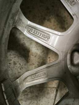 Mazda CX-30 215/65 R16 zimní Pirelli - 10