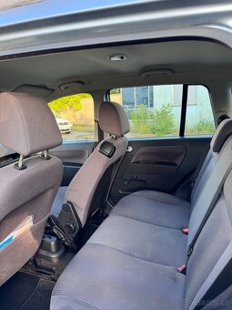 Ford Fusion r. 2006, 111 000 km - 10