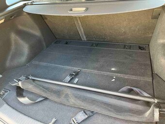 Hyundai i30 kombi diesel 1.6 crdi - 10