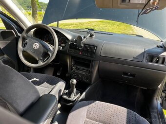 VW Golf 4 1.6 SR 74Kw - 10