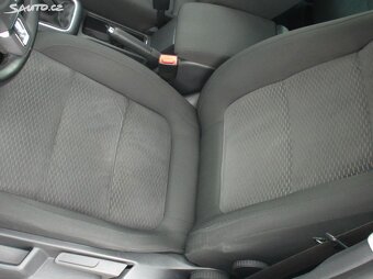 Volkswagen Golf 6 Plus 1,4 16V serviska,model2010,vyhř.sedad - 10