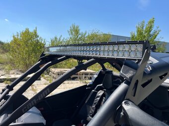 CAN-AM MAVERICK X3 Turbo RS - 10