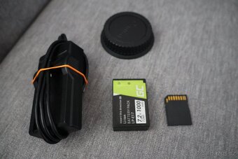 Canon EOS 250 D - 10