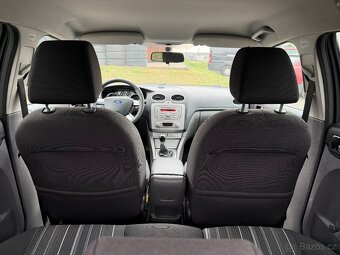 Ford Focus 1.6 16V - 10