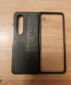 Samsung Galaxy Z-Fold4 - 10