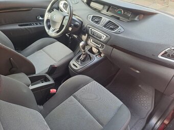 Renualt grand scenic 1.5dci 81kw 2013 - 10