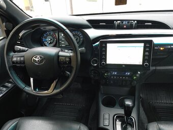 Toyota Hilux, 2.8, INVINCIBLE SPORT, DPH - 10