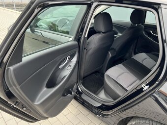 Hyundai i30 1.0T-GDiComfort88KW,174tkm,cena s DPH - 10