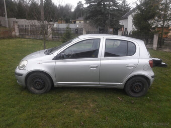 Toyota Yaris 2005 + tažné, na doježdění, opravu nebo ND - 10
